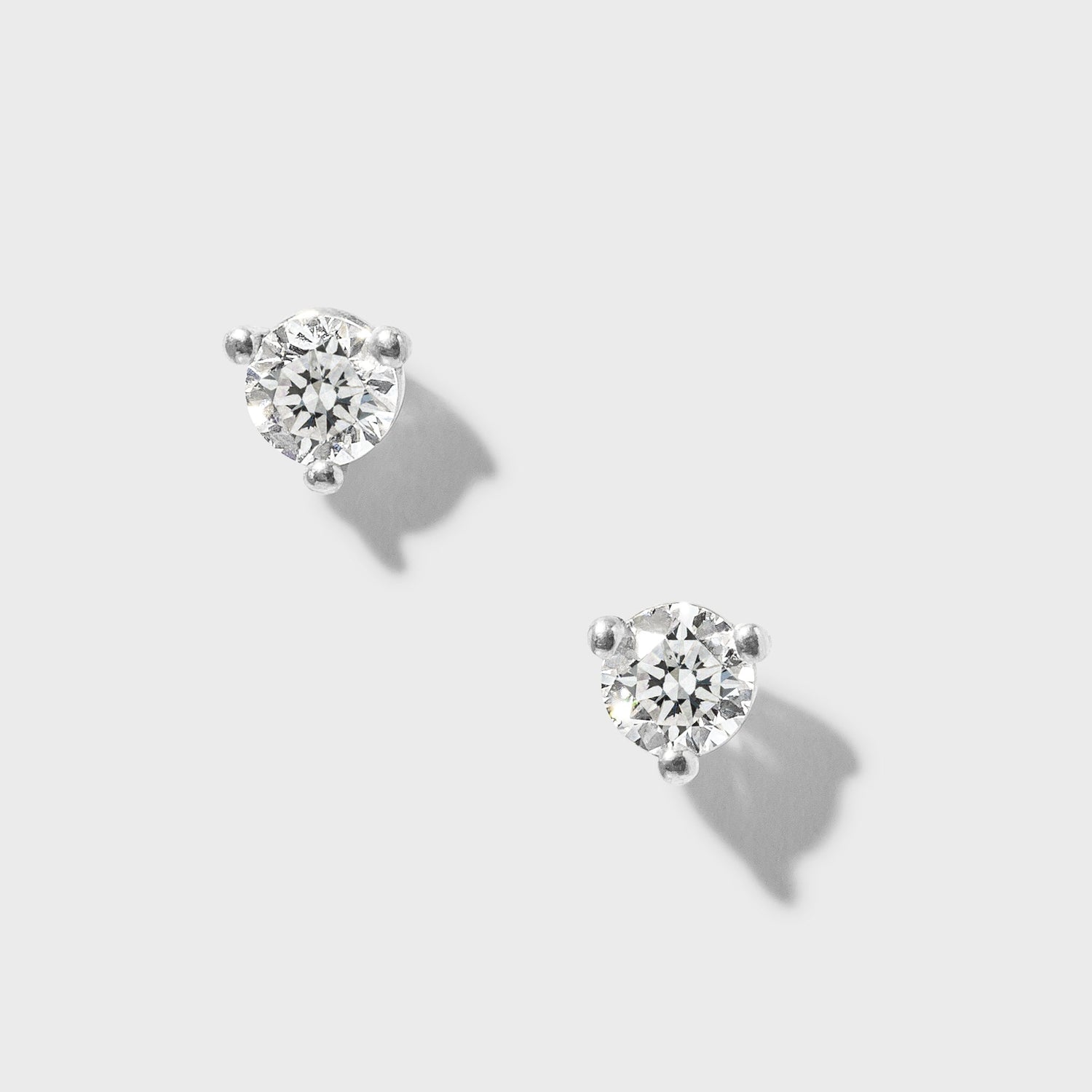 CLASSIC STUDS