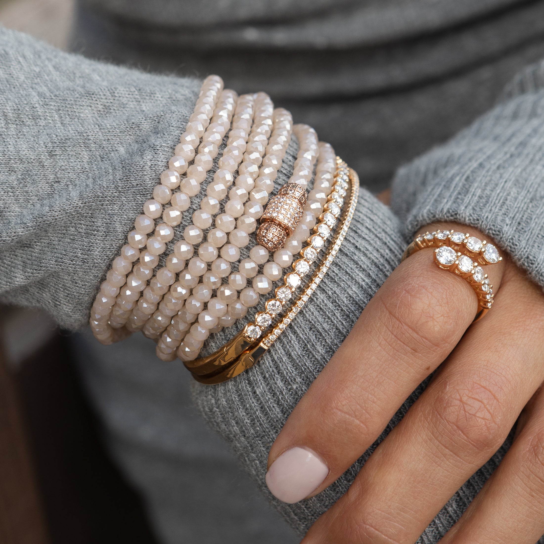 18 Karat Rose Gold 2.50cts Diamond Hinge Bracelet