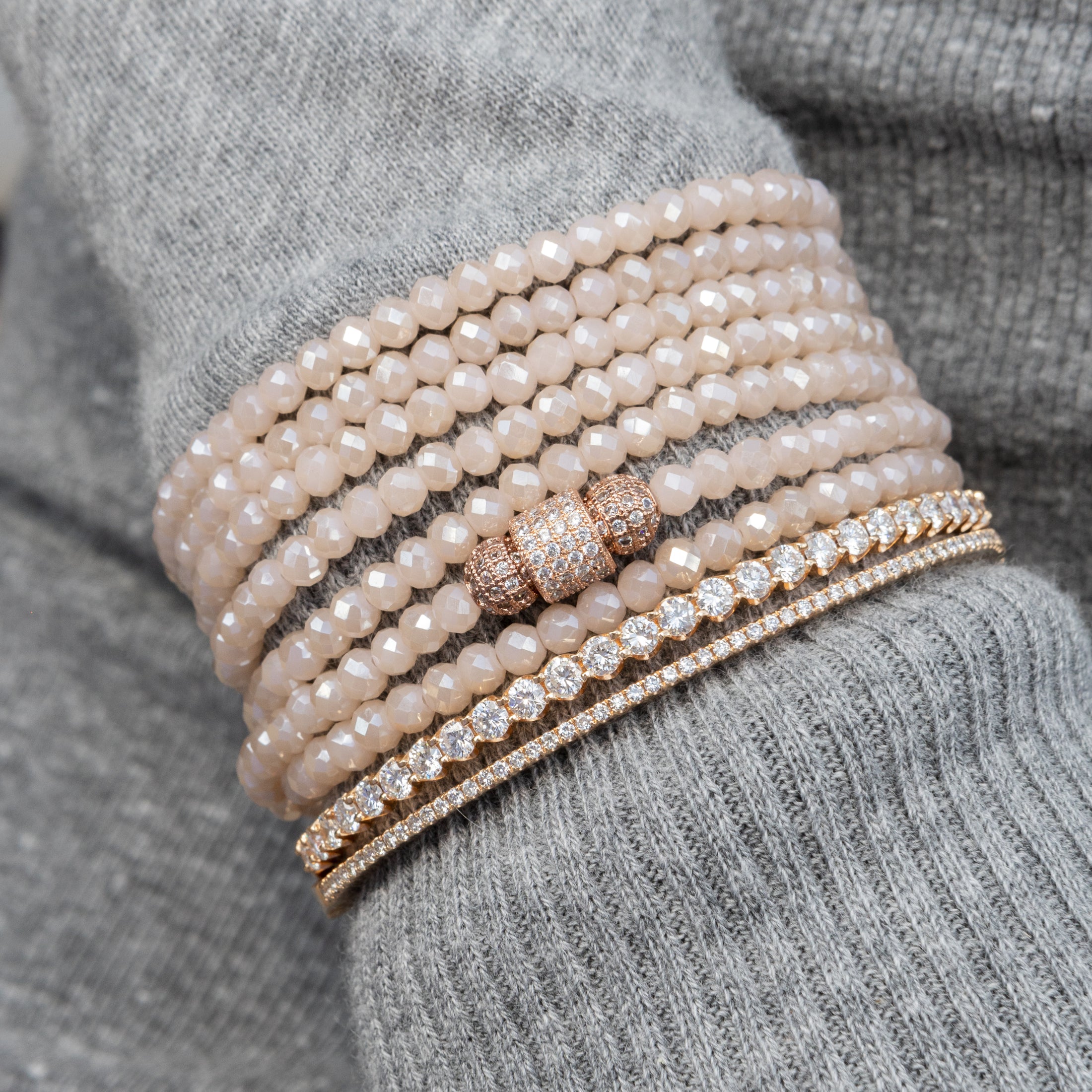 18 Karat Rose Gold 2.50cts Diamond Hinge Bracelet