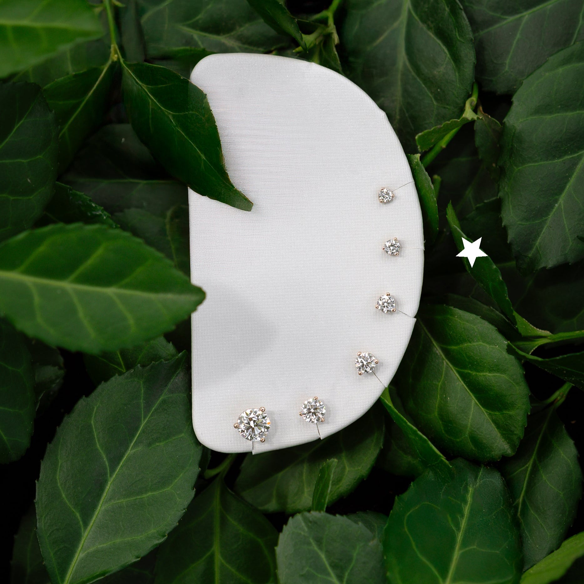 .25ctw 3mm Natural Diamond Stud Earrings