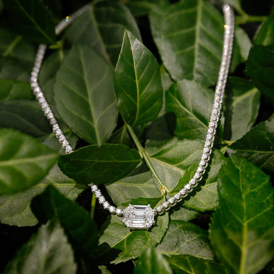 18 Karat White Gold Mosaic 4.25cts Diamond 16.00" Tennis Necklace