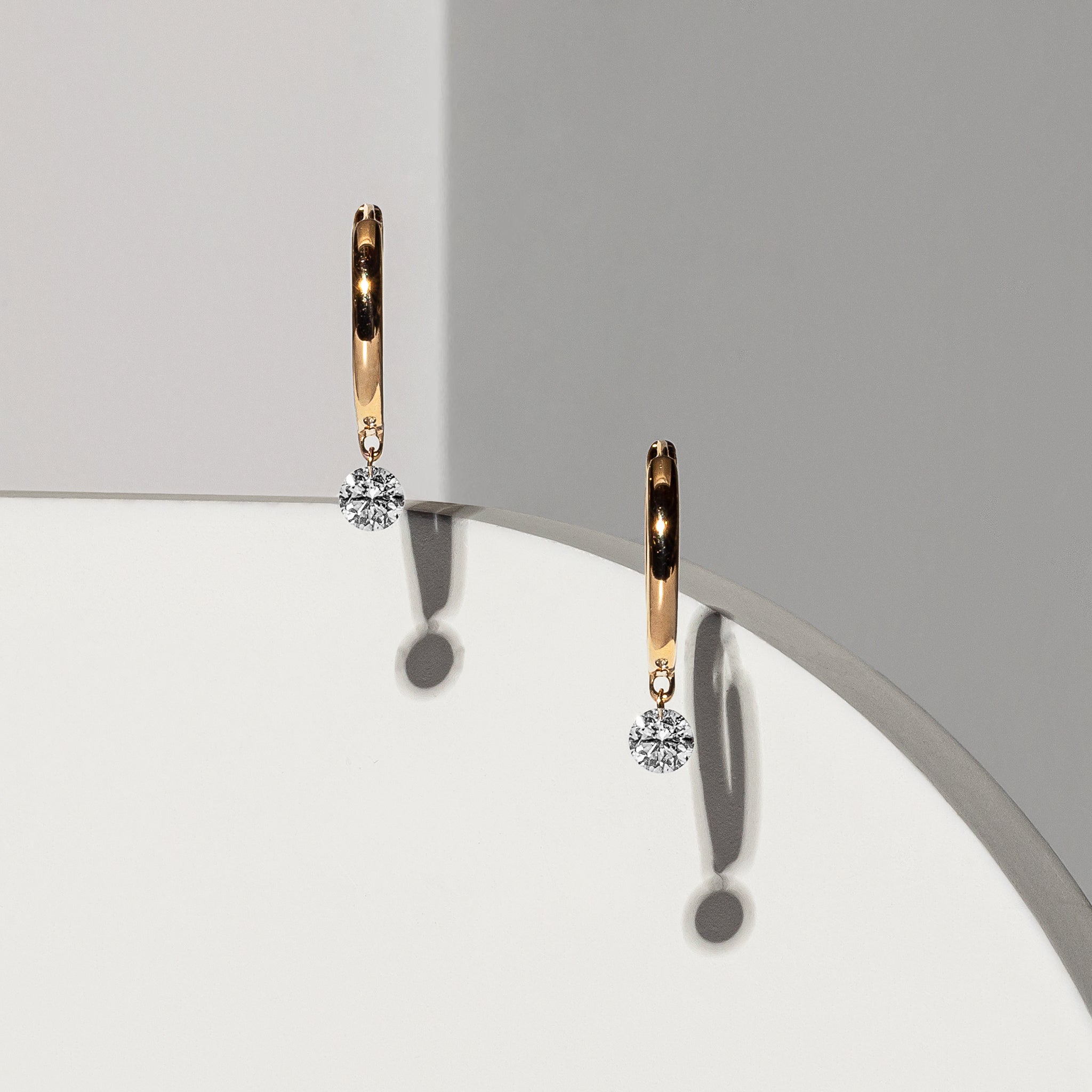 Aspen Air Single Diamond Hinge Hoops