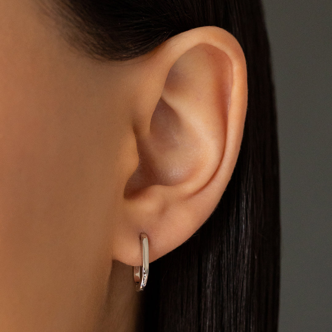 Rectangle High Polished 15mm Hoops