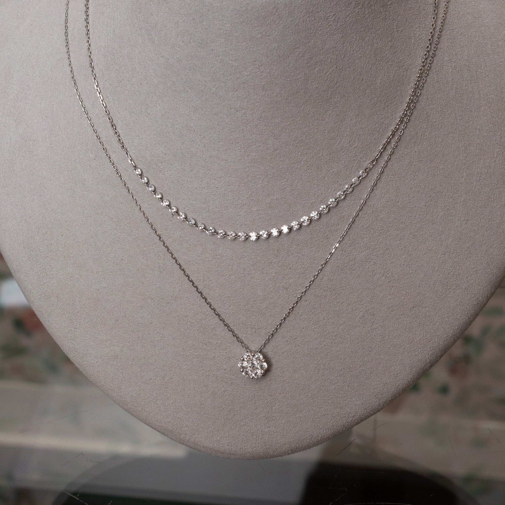 18 Karat White Gold Aspen Air 3.00" Diamond Necklace