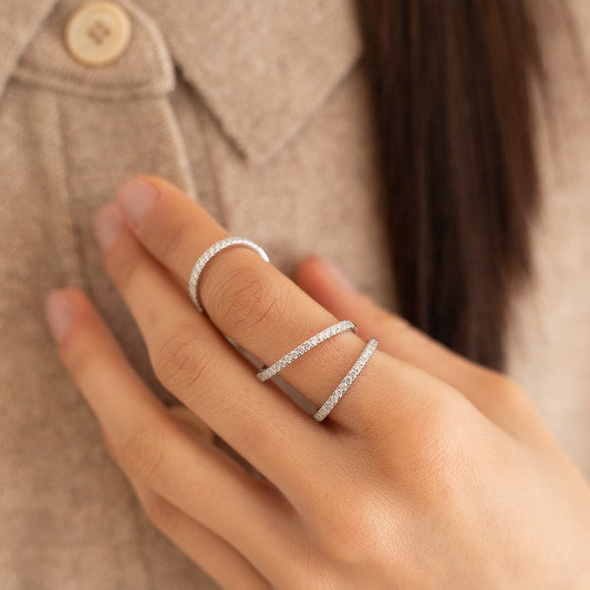 14 Karat White Gold Diamond Knuckle Ring