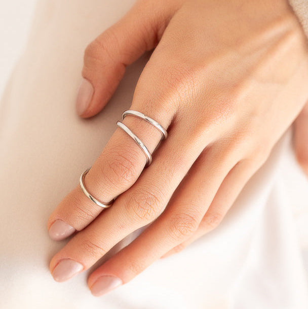 14 Karat White Gold Knuckle Ring
