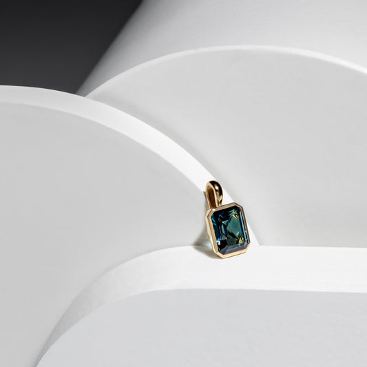 14 Karat Yellow Gold London Blue Topaz Charm