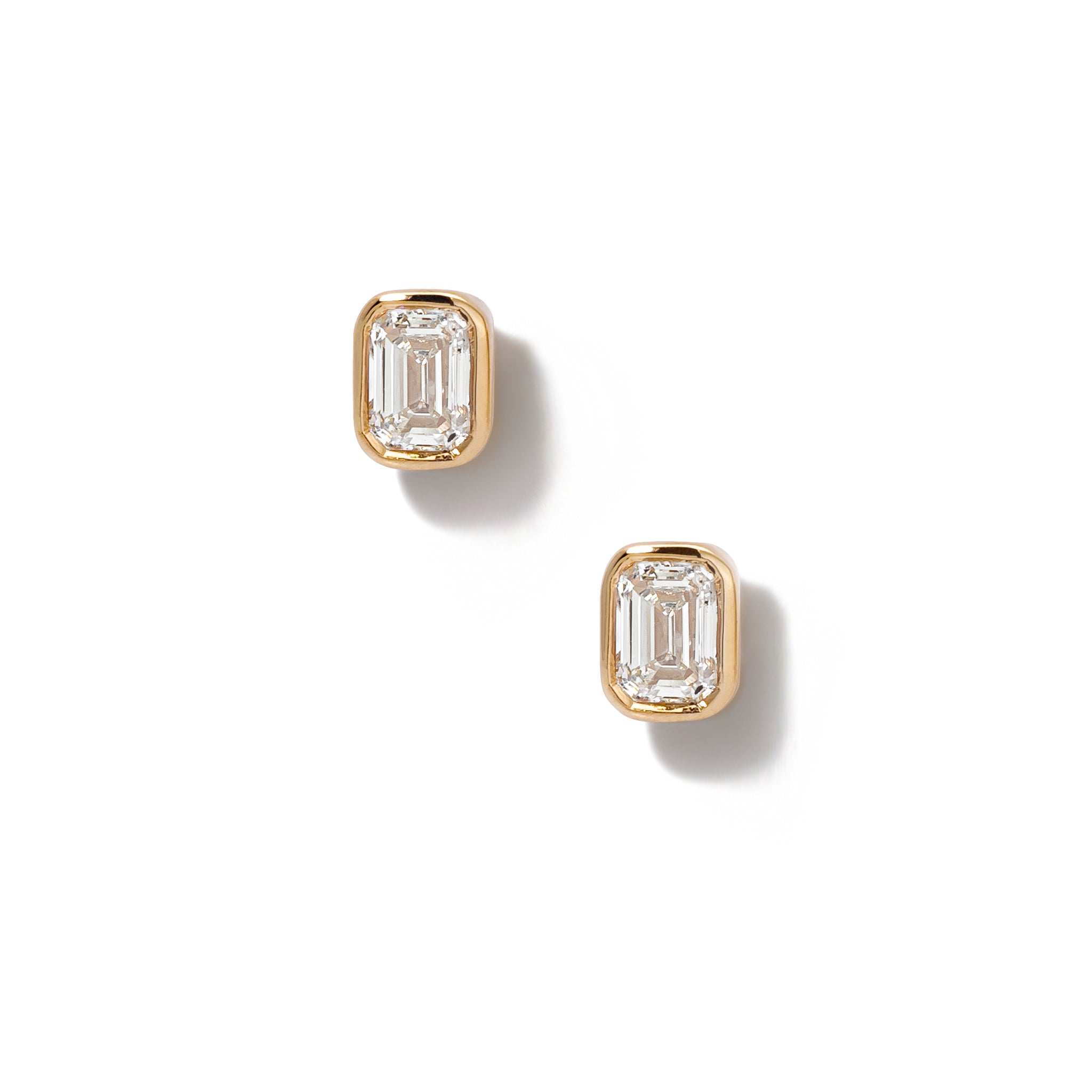 14 Karat Yellow Gold Emerald Diamond Stud Earrings