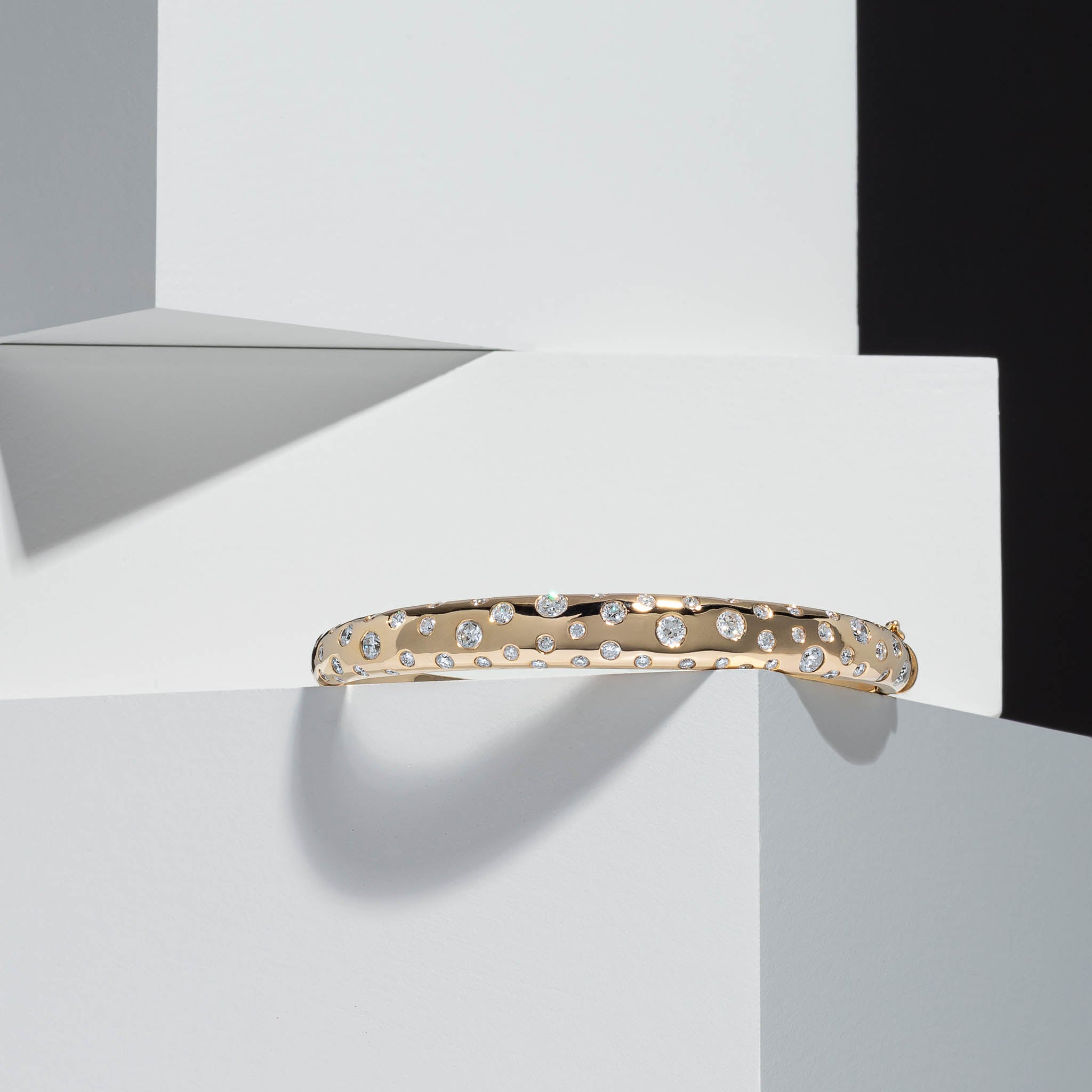 14 Karat Gold Diamond Speckle Hinge Bracelet