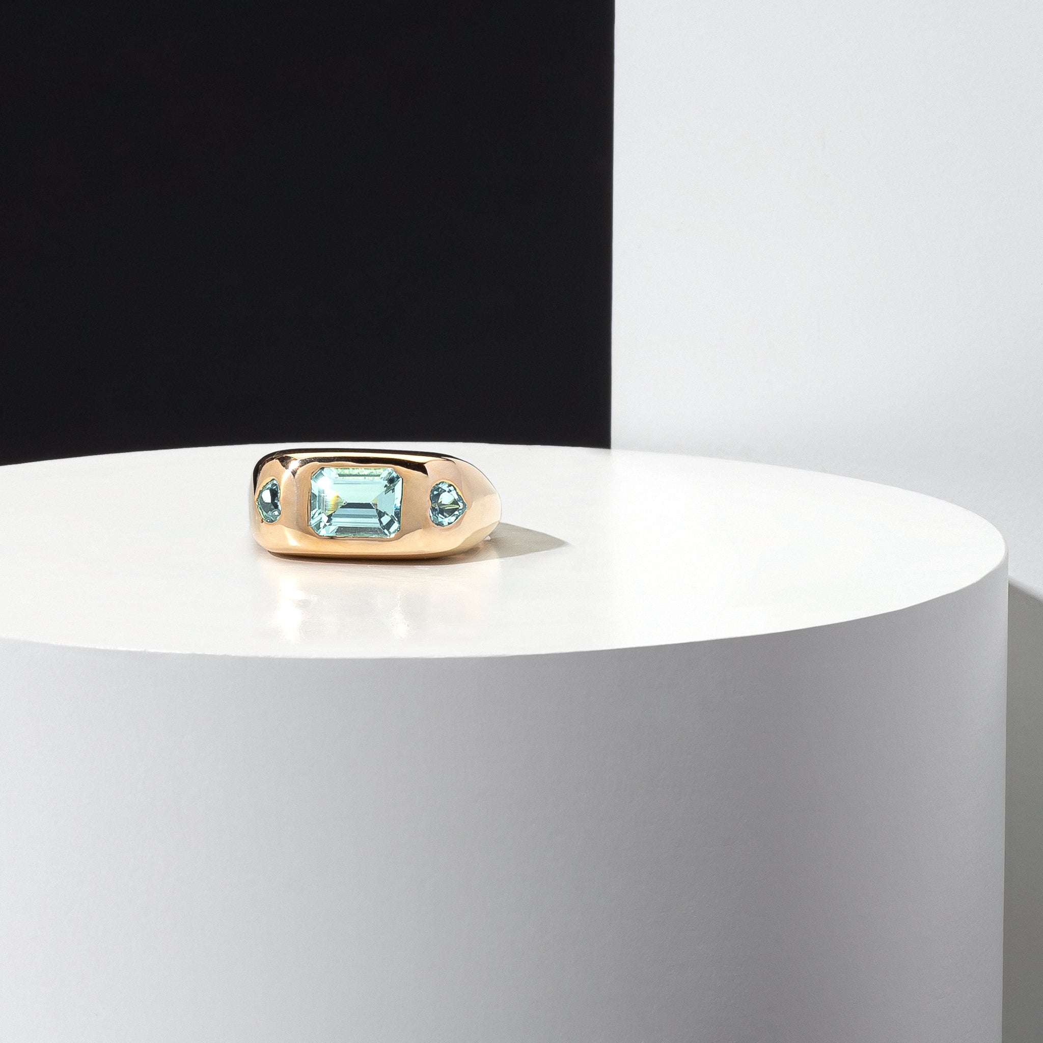 14 Karat Yellow Gold Aquamarine Ring