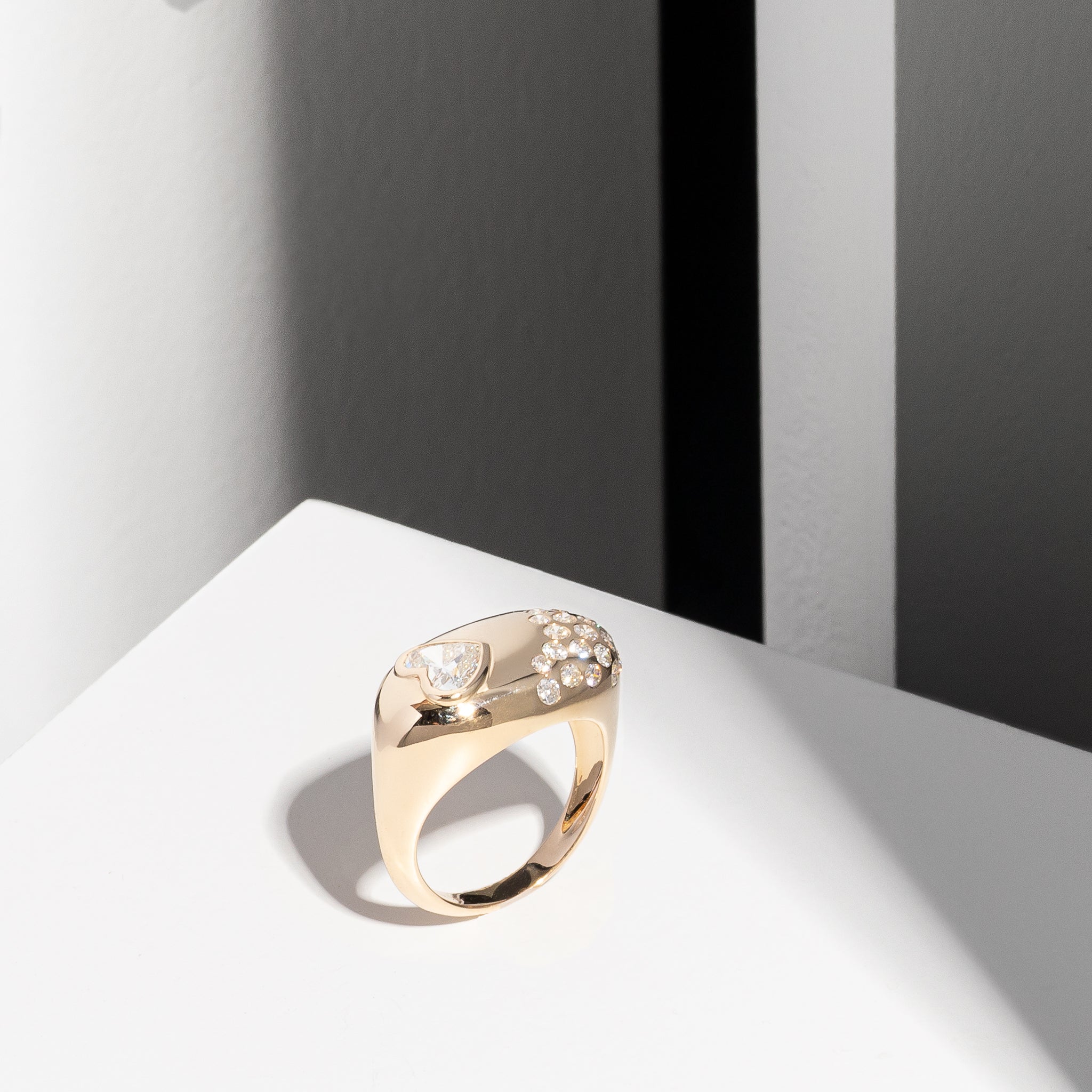 14 Karat Yellow Gold Speckle Heart Ring