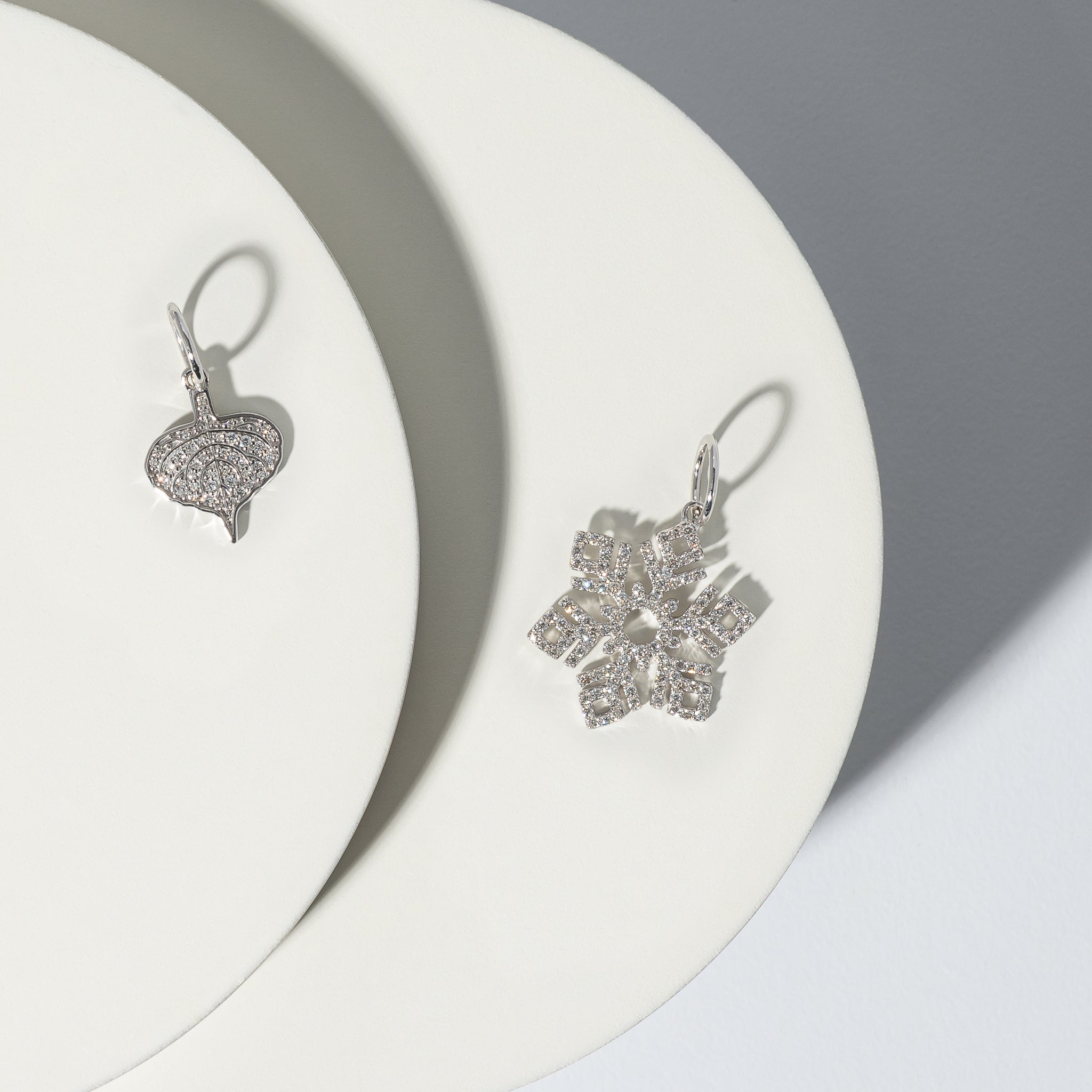 14 Karat White Gold Small Diamond Aspen Leaf Charm