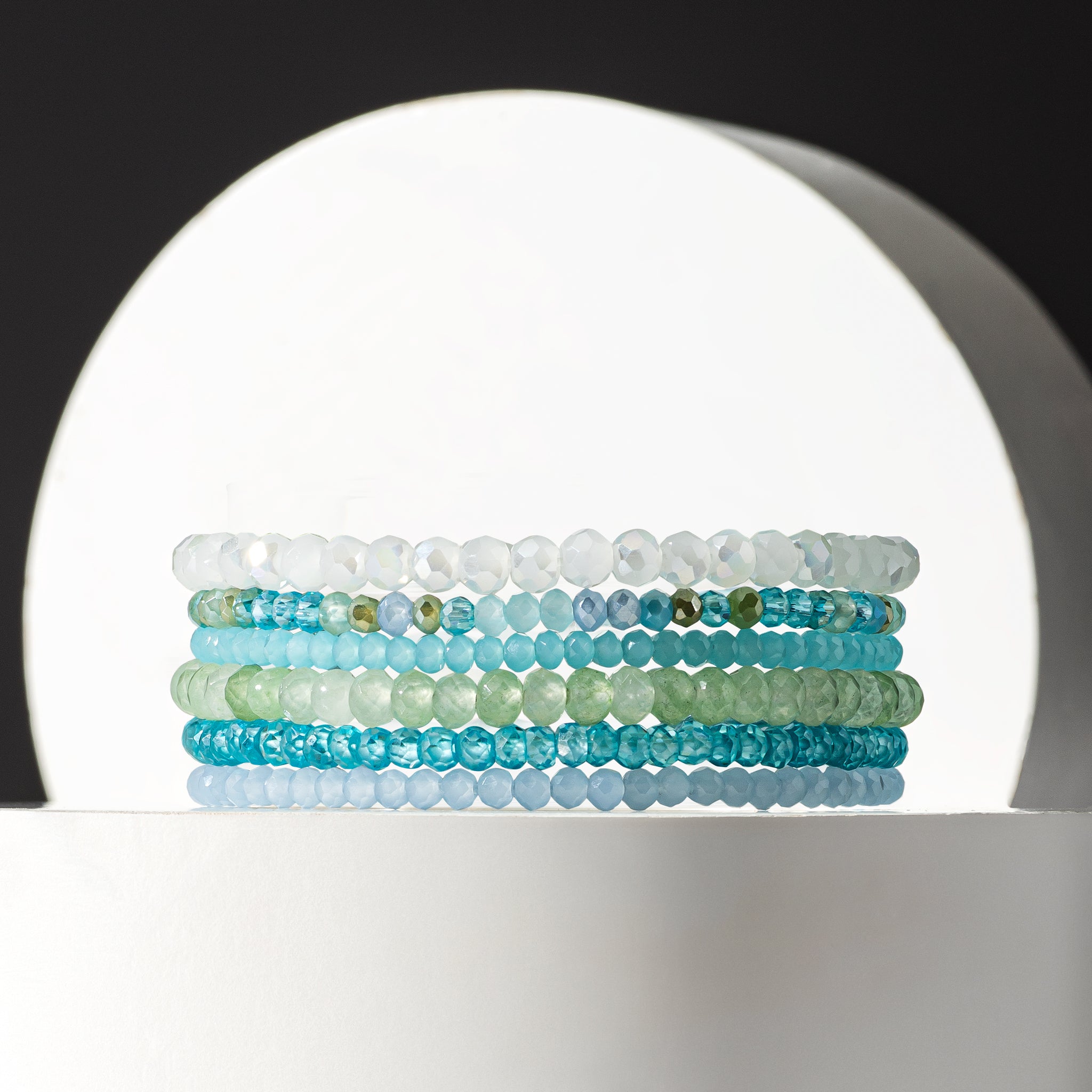 2mm Ocean Blue Multicolored Crystal Beaded Bracelet