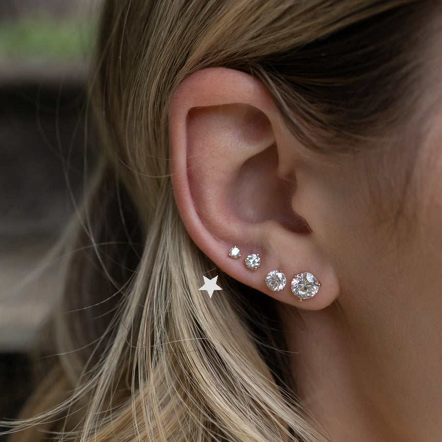 .25ctw 3mm Natural Diamond Stud Earrings