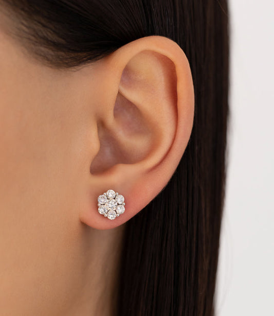 18 Karat White Gold Floral Stud Earrings 1.50cts