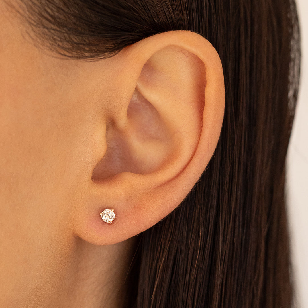.25ctw 3mm Natural Diamond Stud Earrings