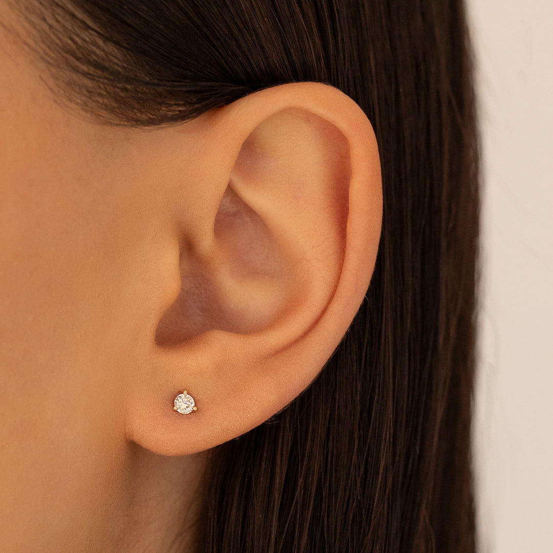 .25ctw 3mm Natural Diamond Stud Earrings
