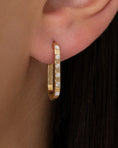 Load image into Gallery viewer, Rectangle High Polished Alternating 20mm Diamonds Hoops
