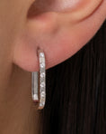 Load image into Gallery viewer, Rectangle High Polished Alternating 20mm Diamonds Hoops
