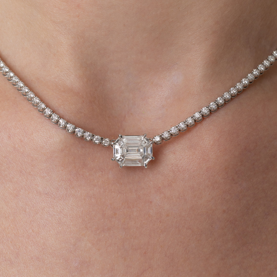 18 Karat White Gold Mosaic 4.25cts Diamond 16.00" Tennis Necklace
