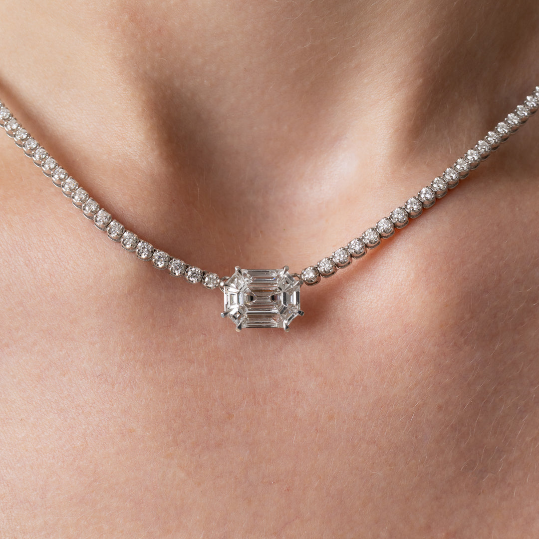 18 Karat White Gold Mosaic 4.25cts Diamond 16.00" Tennis Necklace