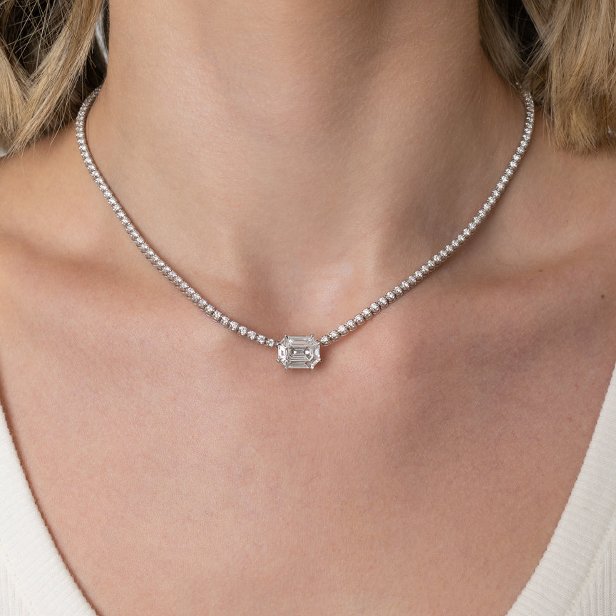 18 Karat White Gold Mosaic 4.25cts Diamond 16.00" Tennis Necklace