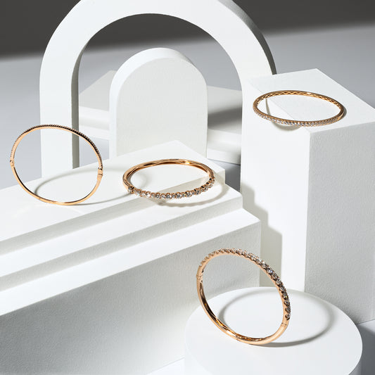 18 Karat Rose Gold 1.65cts Diamond Hinge Bracelet