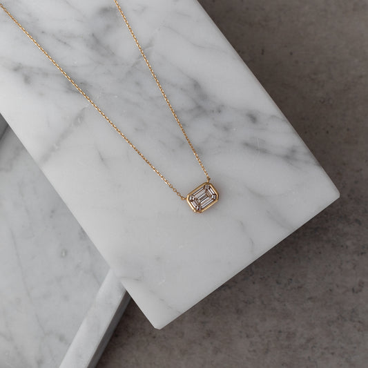 18 Karat Gold Mosaic Diamond Curb Chain Necklace