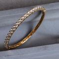 Load image into Gallery viewer, 18 Karat Yellow Gold 5.00cts Diamond Hinge Bracelet
