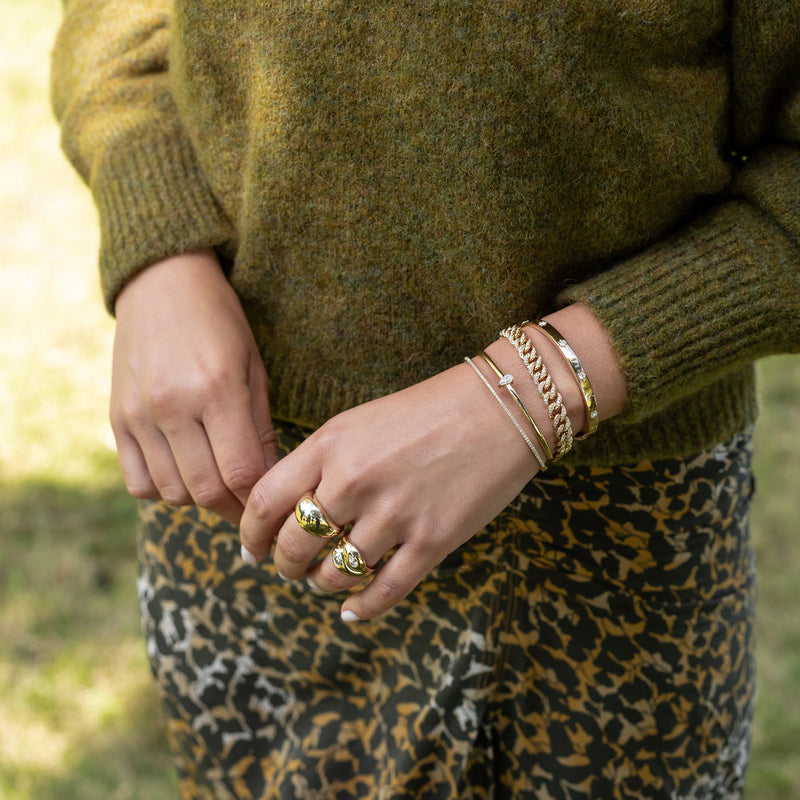 14 Karat Yellow Gold and Diamond Burst Hinge Bracelet