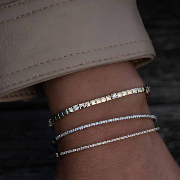 14 Karat Yellow Gold Five Brilliant Diamond Tennis Bracelet