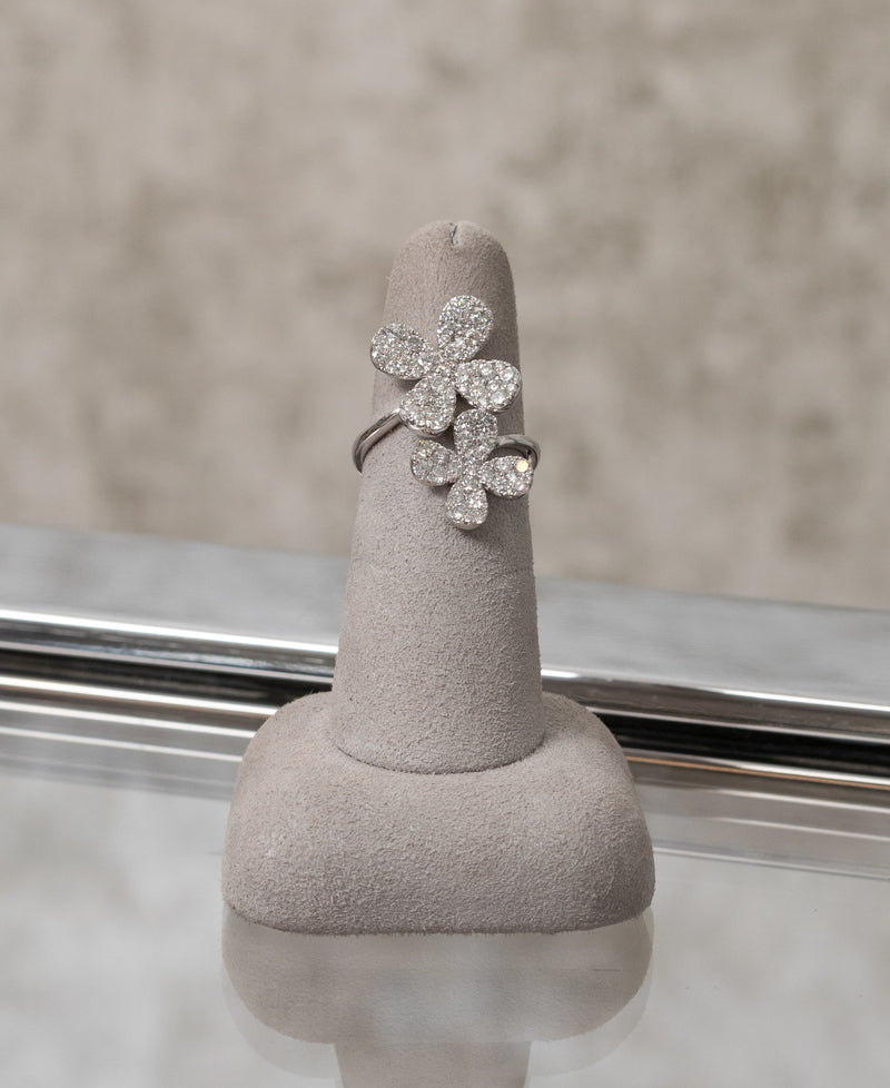 18 Karat White Gold Floral Cocktail Ring